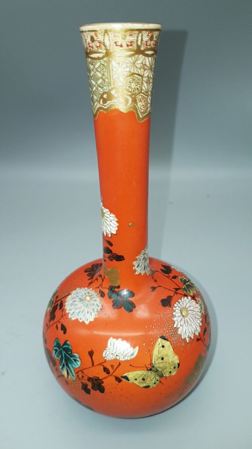 EXQUISITE JAPANESE MEIJI SATSUMA PORCELAIN VASE BY KUSUBE SENNOSUKE - ADDITIONAL PHOTO 2