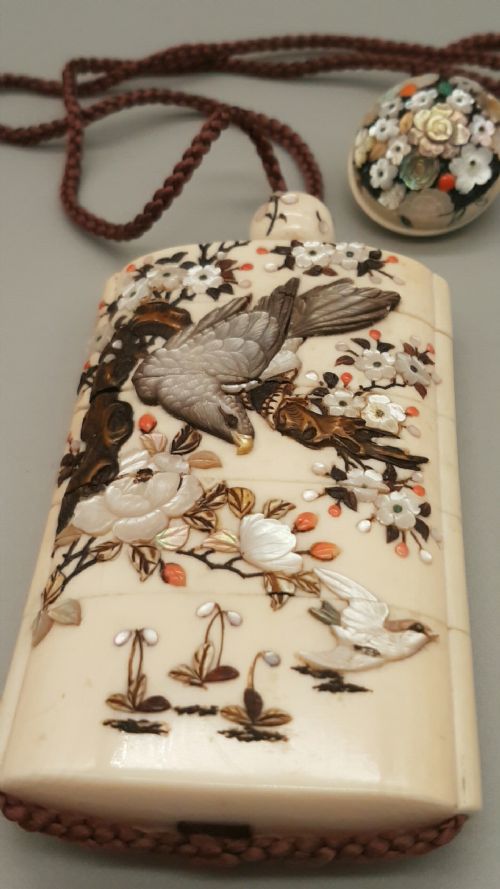 magnificent japanese meiji shibayama suite of inro netsuke ojime - CATEGORY: ANTIQUE MISCELLANEOUS - DATED 19TH CENTURY