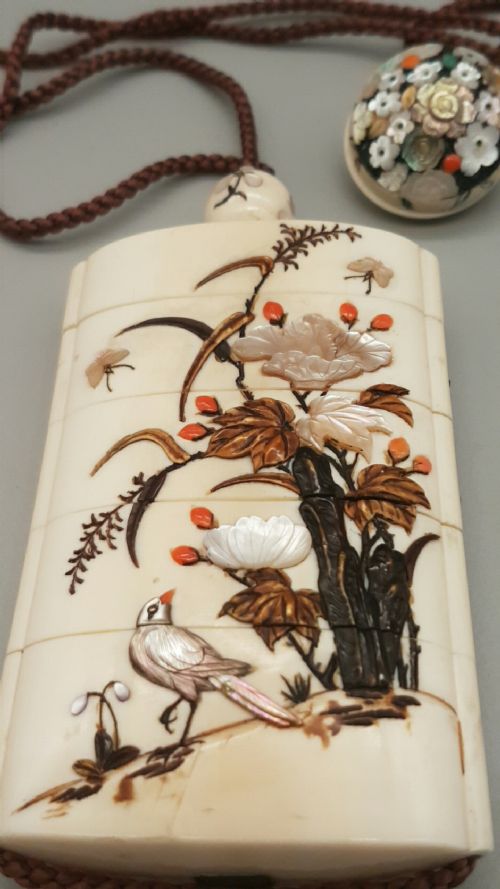 MAGNIFICENT JAPANESE MEIJI SHIBAYAMA SUITE OF INRO NETSUKE OJIME - ADDITIONAL PHOTO 1