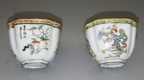CHARMING PAIR OF CHINESE QIANLONG CANTON ENAMEL WINE CUPS - ADDITIONAL PHOTO 1