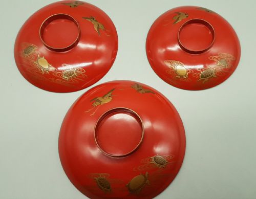 SET OF THREE EXQUISITE JAPANESE MEIJI LACQUER SAKE CUPS CRANES TERRAPINS - ADDITIONAL PHOTO 4