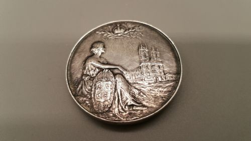 SUPERB ANTIQUE SILVER CORONATION MEDAL KING EDWARD VII AND QUEEN ALEXANDRA 1902 - ADDITIONAL PHOTO 1