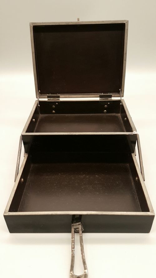 ATTRACTIVE JAPANESE ART DECO BLACK LACQUER JEWELLERY CASKET - ADDITIONAL PHOTO 5