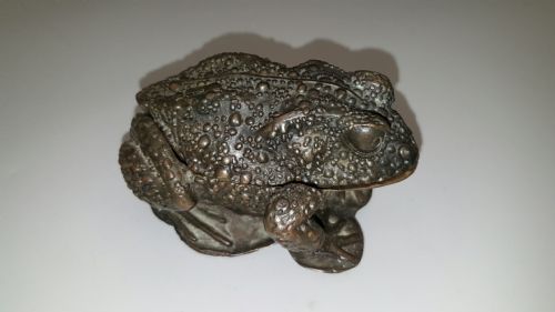 STRIKING JAPANESE MEIJI BRONZE TOAD BOX - ADDITIONAL PHOTO 1