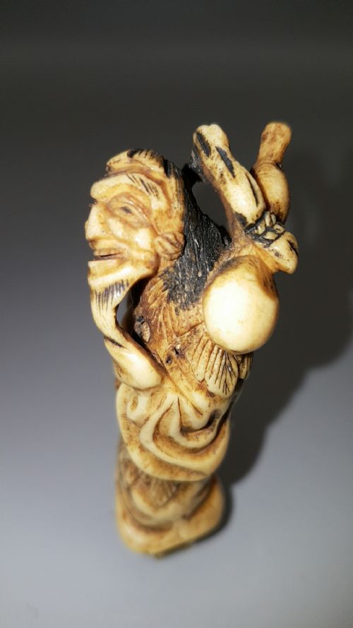 JAPANESE MEIJI 19THC STAG ANTLER NETSUKE OF CHOKWARO SENNIN WITH STAFF AND GOURD - ADDITIONAL PHOTO 1