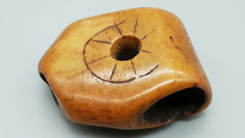 JAPANESE EDOMEIJI STAG ANTLER NETSUKE OF SEASHELLS - ADDITIONAL PHOTO 4
