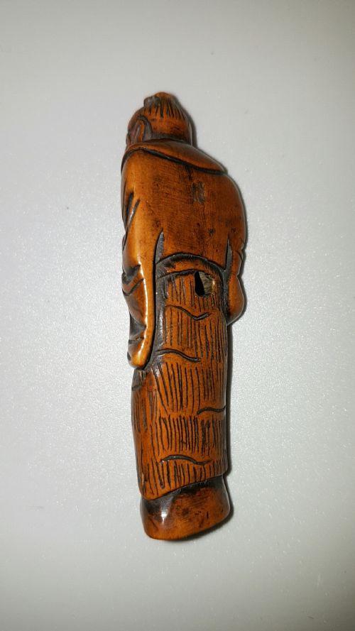 JAPANESE MEIJI BOXWOOD NETSUKE OF A MONK OR HOLY MAN - ADDITIONAL PHOTO 2