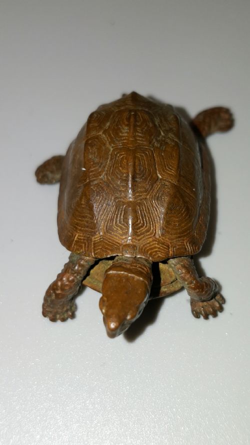 JAPANESE MEIJI MINIATURE BRONZE TURTLE - ADDITIONAL PHOTO 2