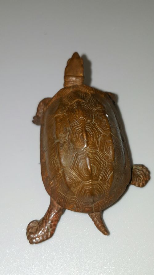 JAPANESE MEIJI MINIATURE BRONZE TURTLE - ADDITIONAL PHOTO 3