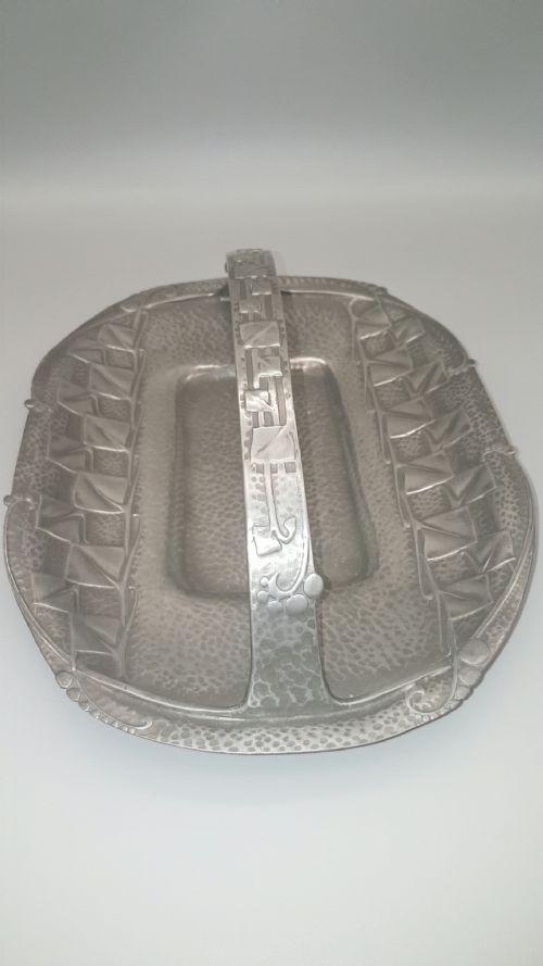 LIBERTY AND CO ARCHIBALD KNOX TUDRIC ARTS CRAFTS PEWTER CAKE BASKETTRAY - ADDITIONAL PHOTO 1