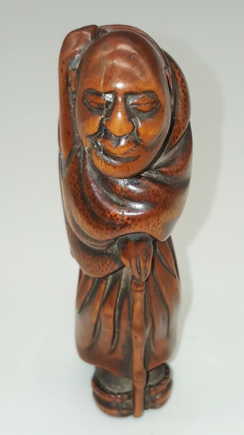superb japanese edomeiji large boxwood netsuke of hunched back man - CATEGORY: ANTIQUE SCULPTURES - DATED 19TH CENTURY