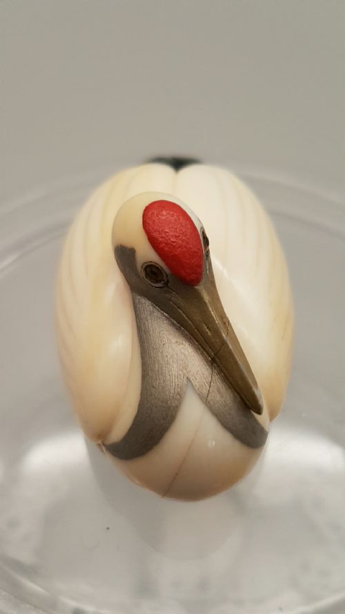 BEAUTIFUL JAPANESE MEIJI 19THC IVORY LACQUERED NETSUKE OF REDCROWNED CRANE SIGNED SHINGETSU - ADDITIONAL PHOTO 2