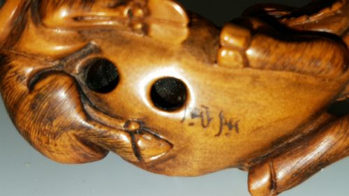 JAPANESE MEIJI EARLY 20THC BOXWOOD NETSUKE OF RECLINING OX - ADDITIONAL PHOTO 4