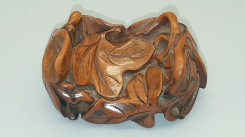 rare japanese edo mid 19thc boxwoodtreen netsuke of a traditional japanese pillow takamakura - CATEGORY: ANTIQUE MISCELLANEOUS - DATED 19TH CENTURY