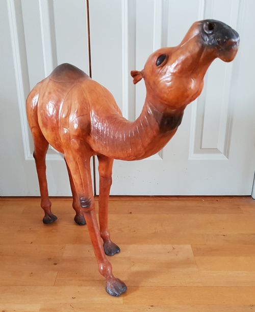 BEAUTIFUL ANTIQUE LARGE LEATHER DROMEDARY ONEHUMPED CAMEL - ADDITIONAL PHOTO 2