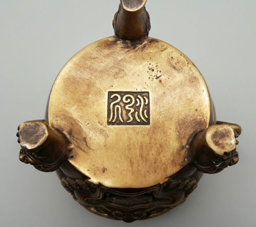 ANTIQUE 19THC CHINESE THREELEGGED BRONZE TEA STOVE - ADDITIONAL PHOTO 7