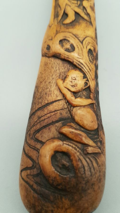 JAPANESE EDO 19THC STAG ANTLER PIPECASE OTOSHIZUTSU - ADDITIONAL PHOTO 1