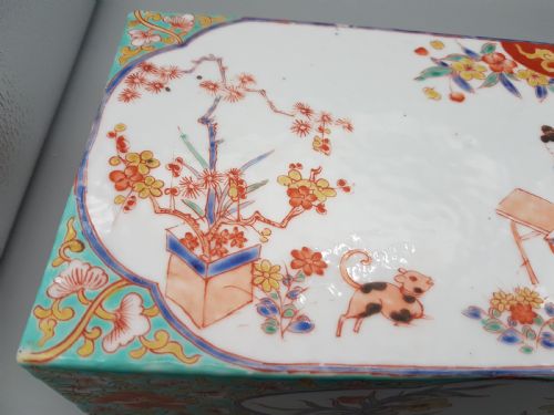 EXTREMELY RARE JAPANESE EDO 18THC HANDPAINTED PORCELAIN WRITING BOX SUZURIBAKO - ADDITIONAL PHOTO 3