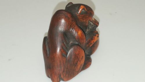 JAPANESE MEIJI 19THC BOXWOOD NETSUKE OF A WOLF - ADDITIONAL PHOTO 2