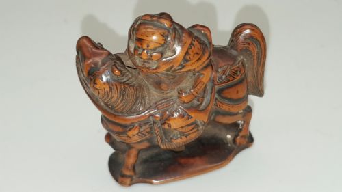 rare japanese edo early to mid19thc boxwood netsuke of general gentoku - CATEGORY: ANTIQUE SCULPTURES - DATED 19TH CENTURY