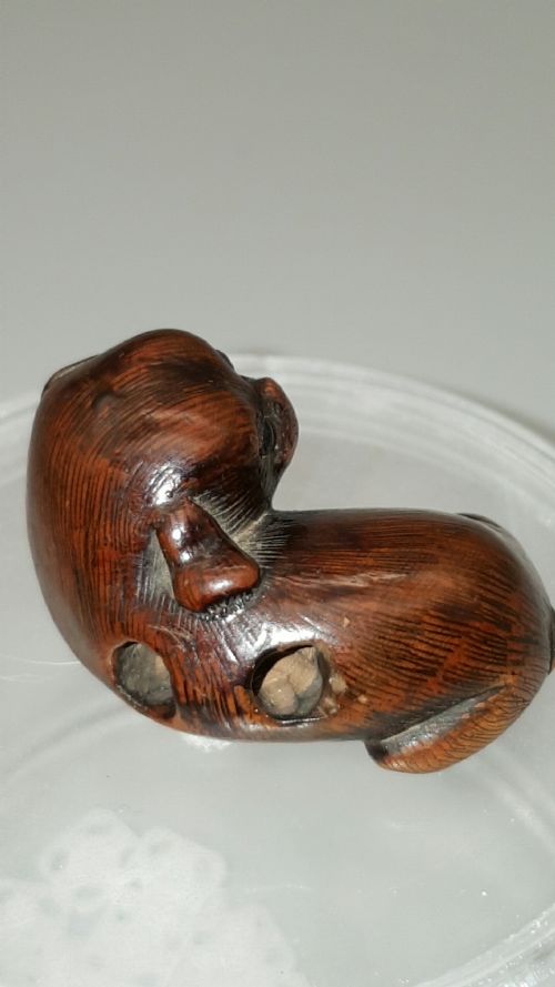 JAPANESE MEIJI 19THC BOXWOOD NETSUKE OF A PUPPY - ADDITIONAL PHOTO 2
