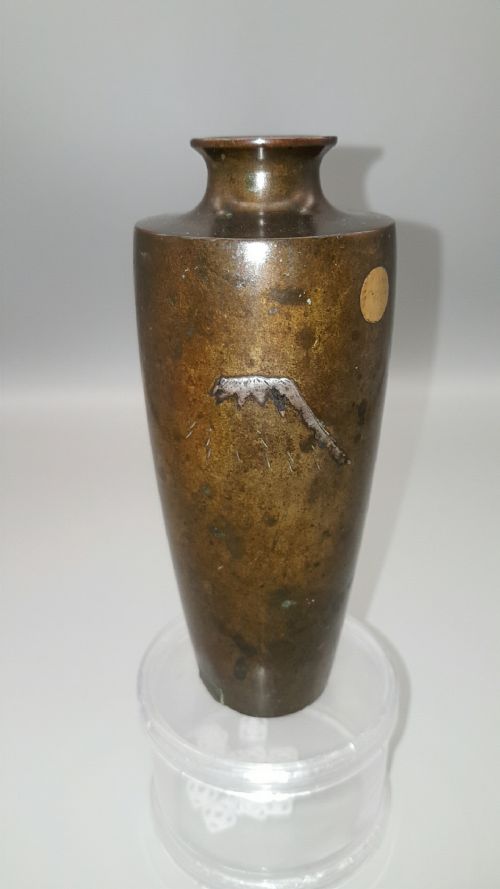 small japanese meiji 19thc bronze vase with mt fuji sun - CATEGORY: ANTIQUE METAL - DATED 19TH CENTURY