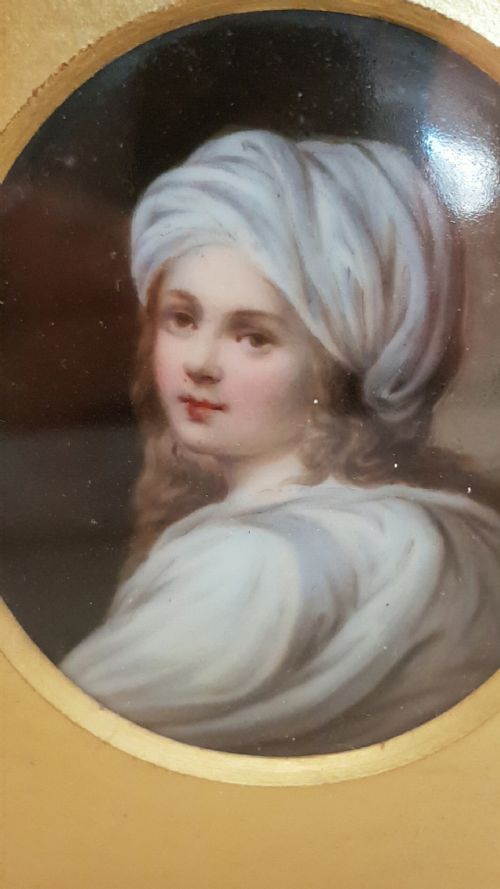 SUPERB ANTIQUE HANDPAINTED MINIATURE PORCELAIN PLAQUE OF BEATRICE CENCI AFTER GUIDO RENI - ADDITIONAL PHOTO 1