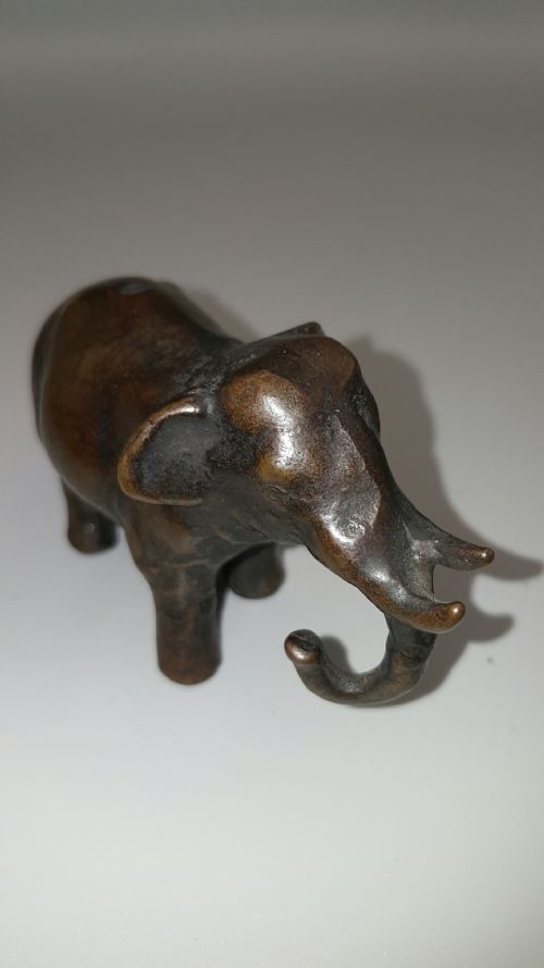 CHARMING ANTIQUE 19THC JAPANESE BRONZE ELEPHANT WATER DROPPER - ADDITIONAL PHOTO 2