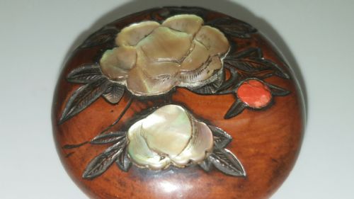 UNUSUAL JAPANESE MEIJI 19THC SHIBAYA BOXWOOD MANJU NETSUKE - ADDITIONAL PHOTO 1