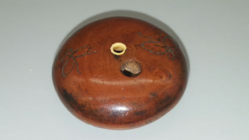 UNUSUAL JAPANESE MEIJI 19THC SHIBAYA BOXWOOD MANJU NETSUKE - ADDITIONAL PHOTO 2