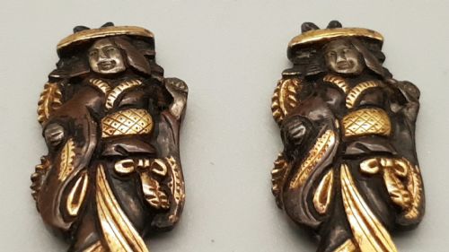 EXCELLENT PAIR OF JAPANESE EDO 18THC BRONZE MENUKI OF LADIES IN KIMONOS - ADDITIONAL PHOTO 1