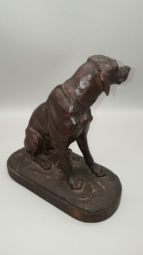 FINE QUALITY VINTAGE CARVED WOODEN FIGURE OF A STANDING HUNTING DOG BY HANS HUGGLERSEILER 18801975 - ADDITIONAL PHOTO 2