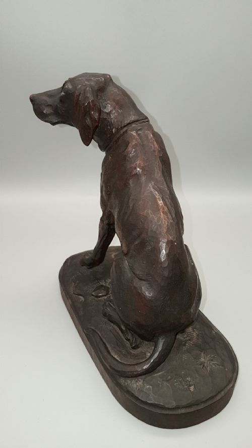 FINE QUALITY VINTAGE CARVED WOODEN FIGURE OF A STANDING HUNTING DOG BY HANS HUGGLERSEILER 18801975 - ADDITIONAL PHOTO 4