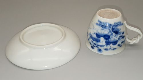 EXQUISITE JAPANESE MEIJI 19THC ARITA BLUE WHITE CUP AND SAUCER - ADDITIONAL PHOTO 5