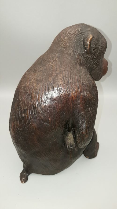 SUPERB JAPANESE MEIJI HEAVY BRONZE OF A SEATED MONKEY - ADDITIONAL PHOTO 2