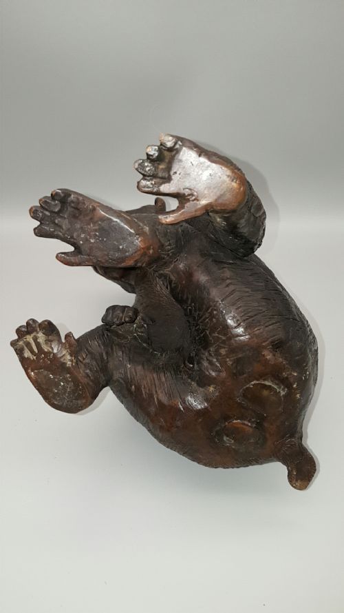 SUPERB JAPANESE MEIJI HEAVY BRONZE OF A SEATED MONKEY - ADDITIONAL PHOTO 5