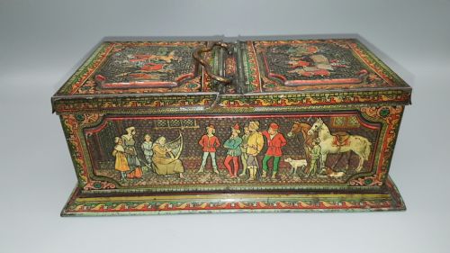 ATTRACTIVE HUNTLEY PALMERS C 1900 BISCUIT TIN IN THE FORM OF A TEA CADDY WITH EMBOSSED MEDIEVAL DESIGNS - ADDITIONAL PHOTO 1