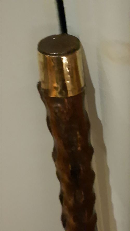 RARE ANTIQUE VICTORIAN GNARLED WOOD TIPPLING CANE WITH A CONCEALED GLASS VIAL AND DRINKING GLASS - ADDITIONAL PHOTO 2