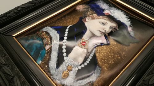 EXQUISITE 19THC LIMOGES PAINTED PORCELAIN PLAQUE OF BEAUTIFUL YOUNG WOMAN - ADDITIONAL PHOTO 8