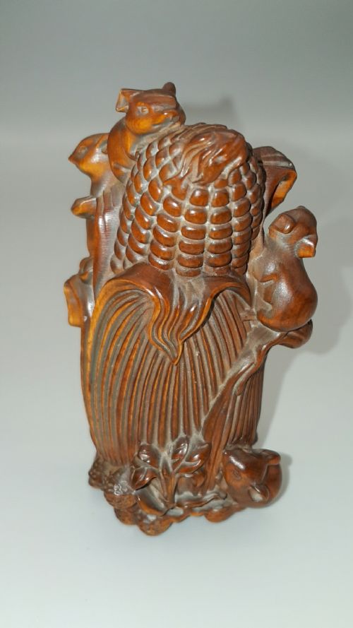 OUTSTANDING JAPANESE MEIJI BOXWOOD OKIMONO TREEN CARVING OF RATS ON A CORNCOB - ADDITIONAL PHOTO 2