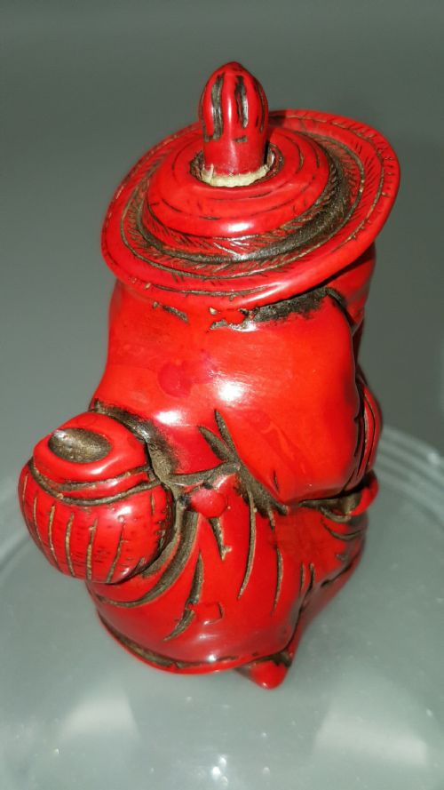 RARE 19THC CHINESE RED CORAL CARVING OF A FISHMAN HOLDING A FISH - ADDITIONAL PHOTO 1