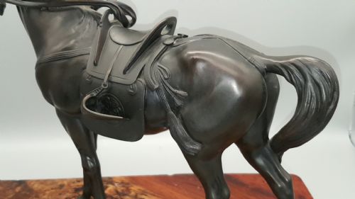 SUPERB JAPANESE MEIJI 19THC BRONZE STATUE OKIMONO OF THE SHOGUNS HORSE BY THE MARUKI COMPANY - ADDITIONAL PHOTO 4
