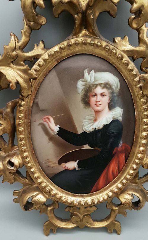 SUPERB 19TH CENTURY PORCELAIN PLAQUE DEPICTING A SELFPORTRAIT OF LISABETH LOUISE VIGE LE BRUN IN A GILT WOOD FRAME - ADDITIONAL PHOTO 1