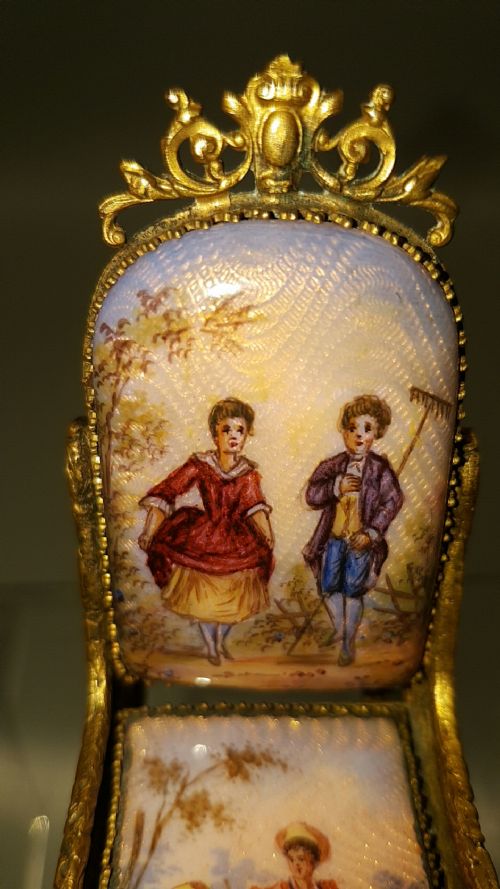 LOVELY ANTIQUE MINIATURE FRENCH ENAMEL GILT METAL TOY ROCKING CHAIR - ADDITIONAL PHOTO 3