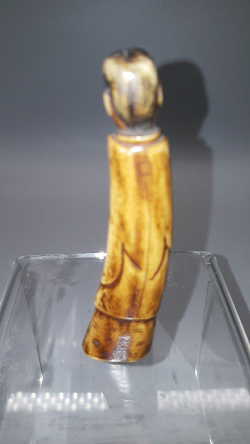 RARE JAPANESE MEIJI 19THC STAG ANTLER SCULPTURE OKIMONO OF A GEISHA - ADDITIONAL PHOTO 1
