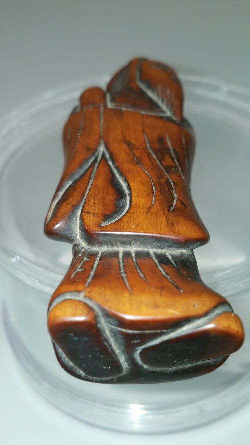 LOVELY OLD JAPANESE EDO 18THC BOXWOOD NETSUKE OF A COURT OFFICIAL - ADDITIONAL PHOTO 4