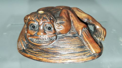 japanese meiji 19thc boxwood netsuke of a kappa yokai on a clam signed - CATEGORY: ANTIQUE SCULPTURES - DATED 19TH CENTURY