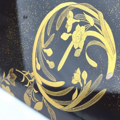 ATTRACTIVE JAPANESE MEIJI 19THC BLACK LACQUER TEA CEREMONY BOX CHABAKO WITH GOLD FLOWER DECORATION - ADDITIONAL PHOTO 3