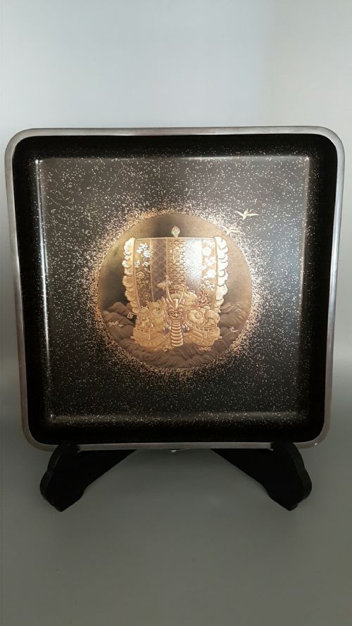 magnificent japanese meiji late 19thc lacquer tea tray shihobon with dragon treasure boat decoration - CATEGORY: ANTIQUE MISCELLANEOUS - DATED 19TH CENTURY