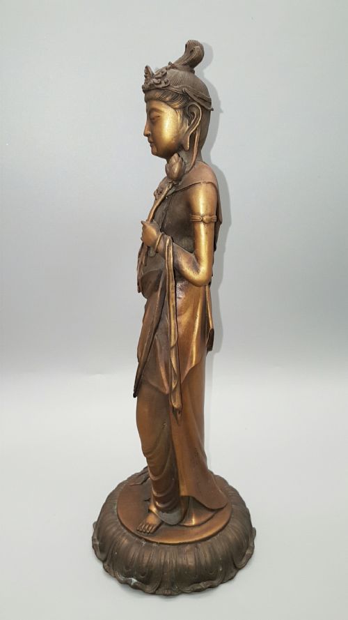 JAPANESE MEIJISHOWA BRONZE STATUE OF THE HOLY KANNON BODHISATTVA BY TAKAMURA KOUN 18521934 - ADDITIONAL PHOTO 3
